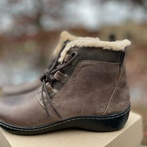 Clarks Cora Chai Dark Brown Ankle Boots with Soft Cream Trim